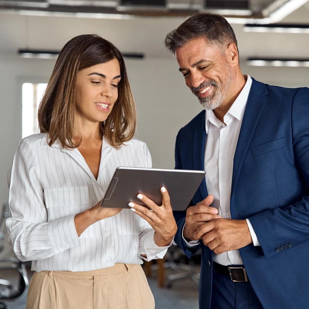 Hisel Marketing Inc. professionals working together