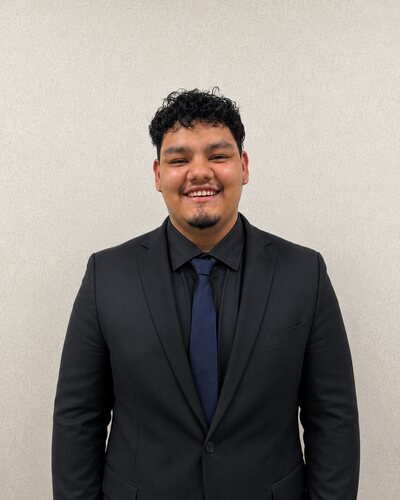 Headshot of Nathaniel Rivera, Marathon Momentum Group team member