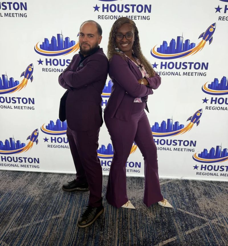 Two Mission III Management leaders at the Houston regional meeting