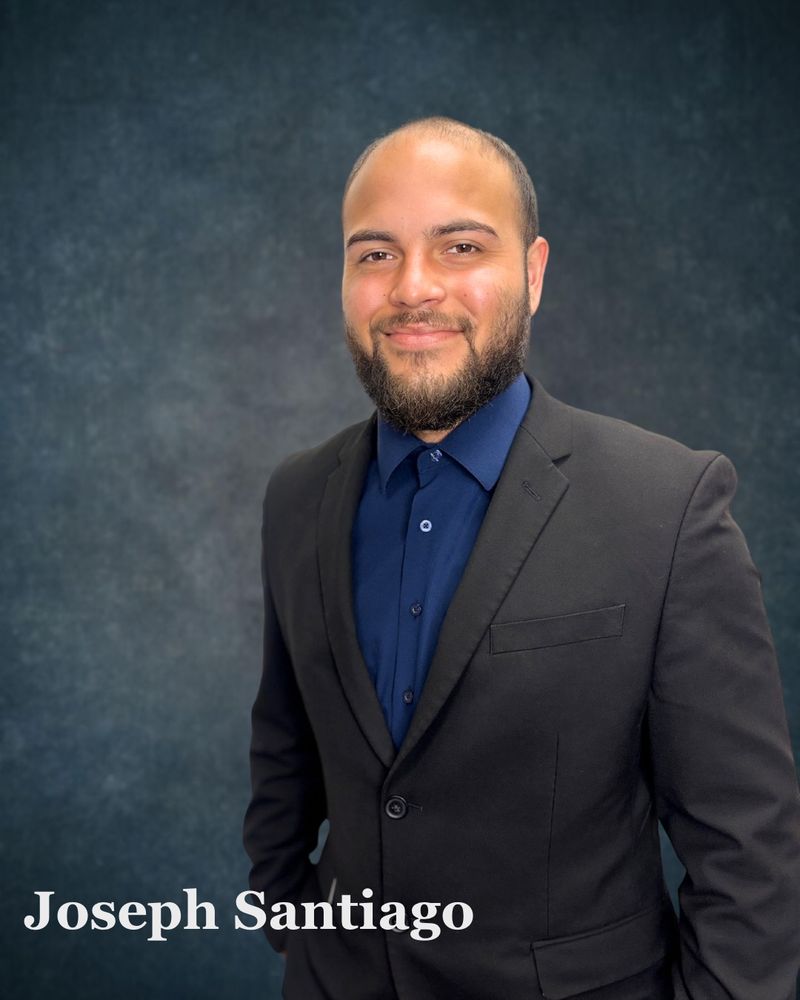 Headshot of Joseph Santiago